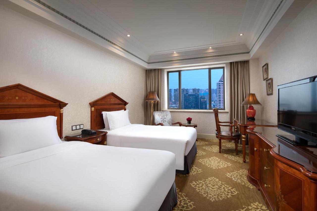 Crowne Plaza Shanghai Nanjing Road By Ihg Екстериор снимка