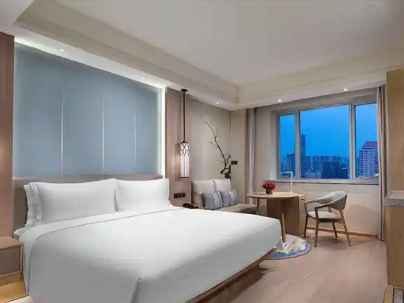 Crowne Plaza Shanghai Nanjing Road By Ihg Екстериор снимка Deluxe Room